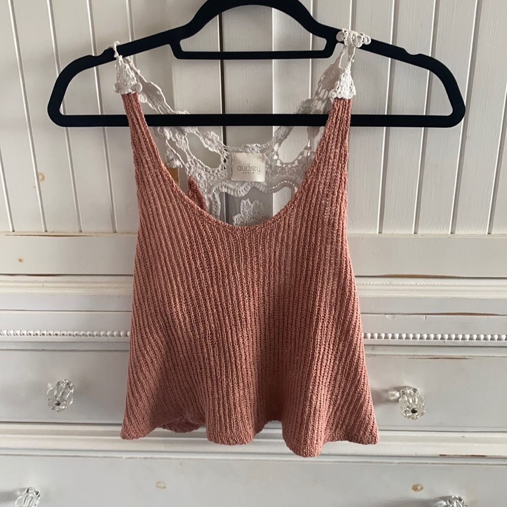 CUTE light pink and white lace tank top!